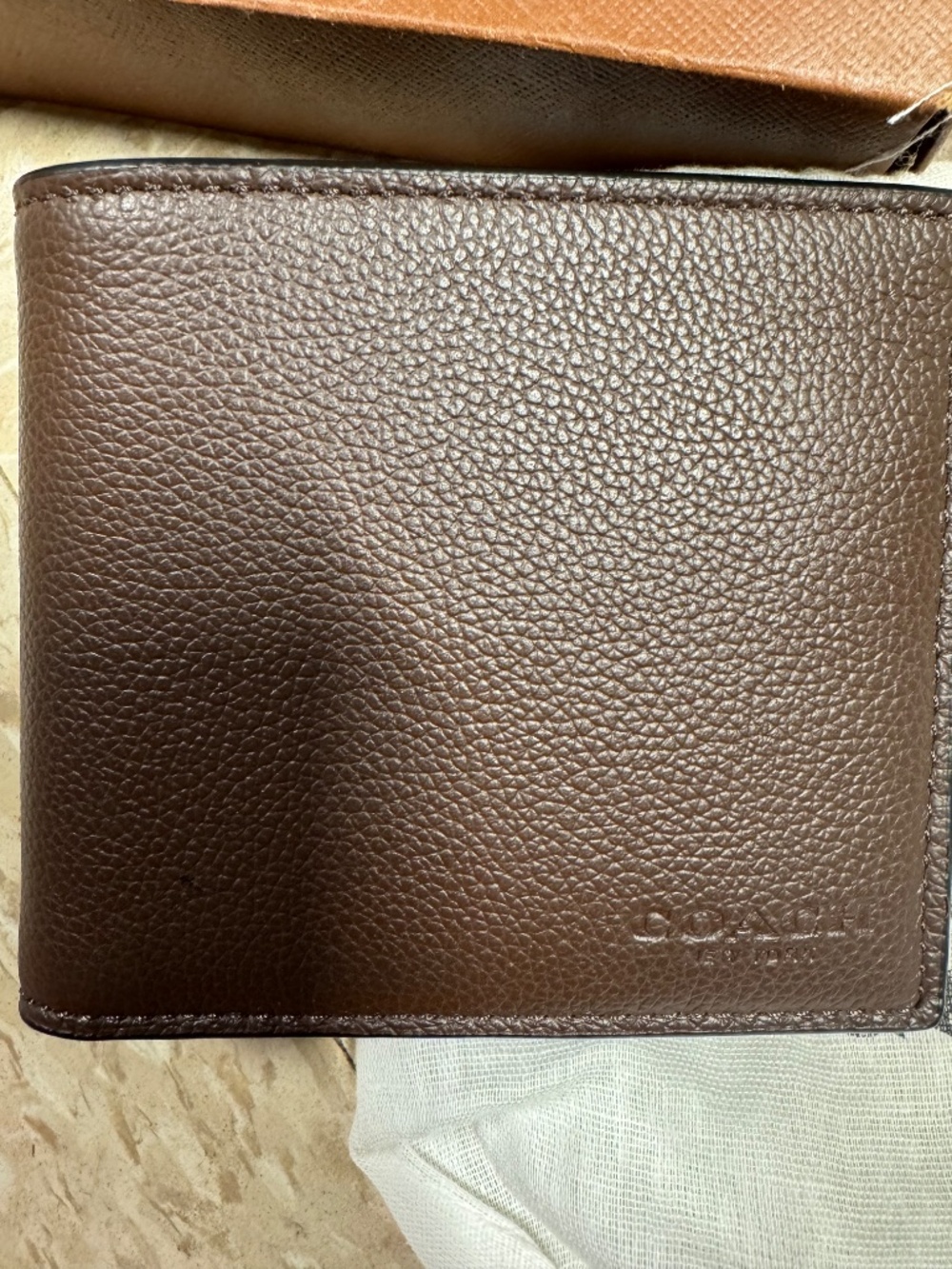 NWT leather men’s coach wallet - Picture 2 of 3